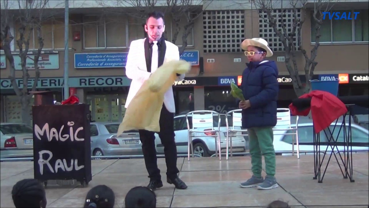 Inauguració de la plaça Llibertat de Salt
