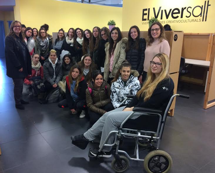 Alumnes de INS Vallvera visiten el Viver d’empreses creativoculturals de Salt