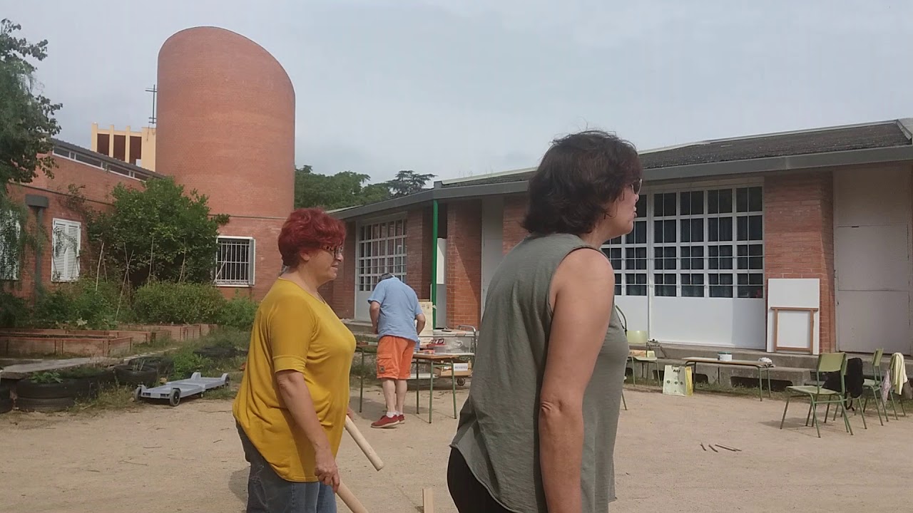 Al Veïnat juguen al KUBB