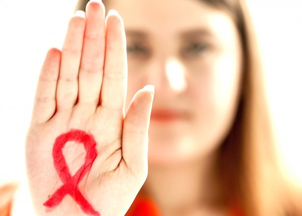Les dones portadores del virus del VIH i que reben teràpia antiretroviral tenen un 20% menys de risc de tenir una infecció per VPH