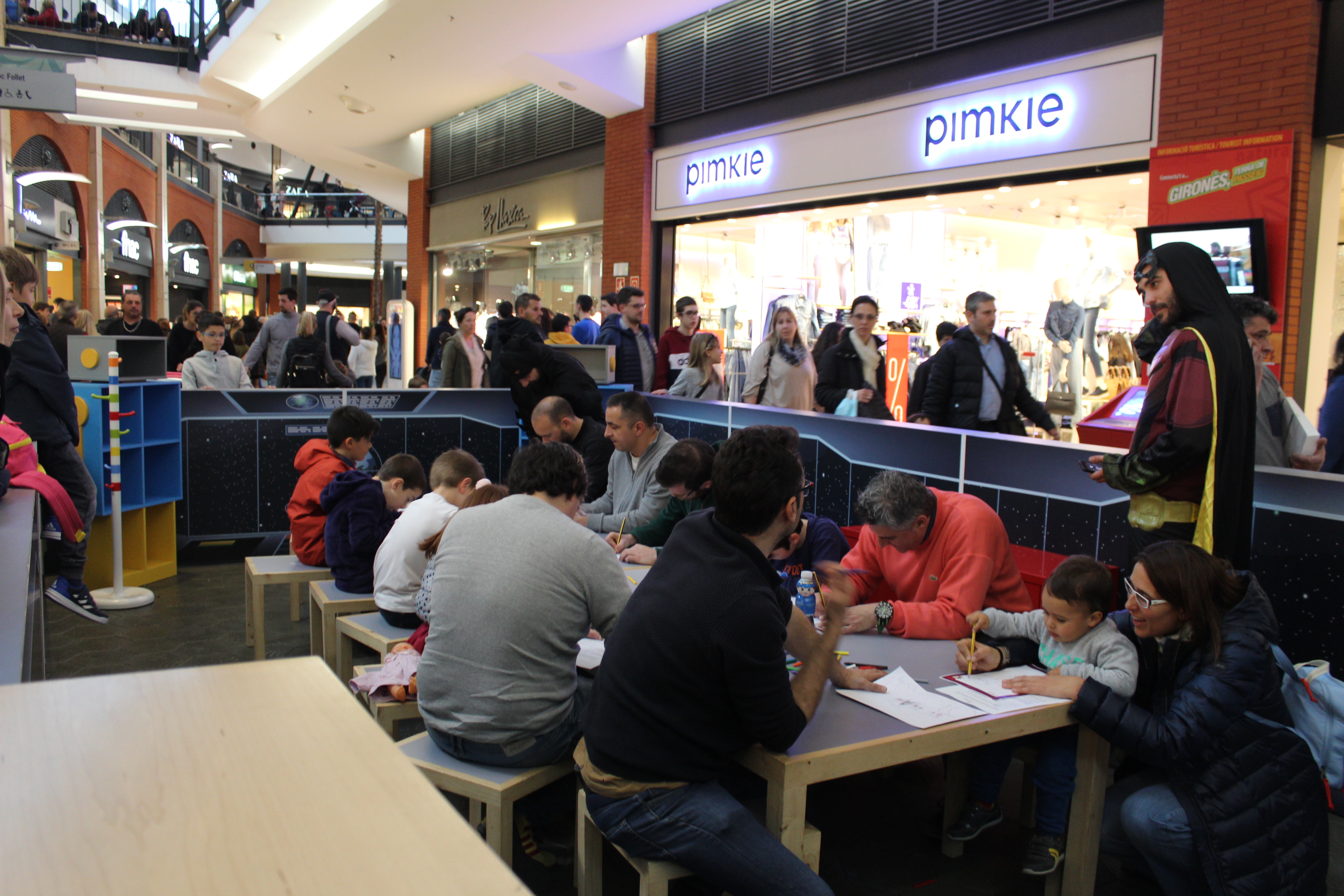 Més de 200 participants al concurs de retrats de l’Espai Gironès amb motiu del Dia del Pare