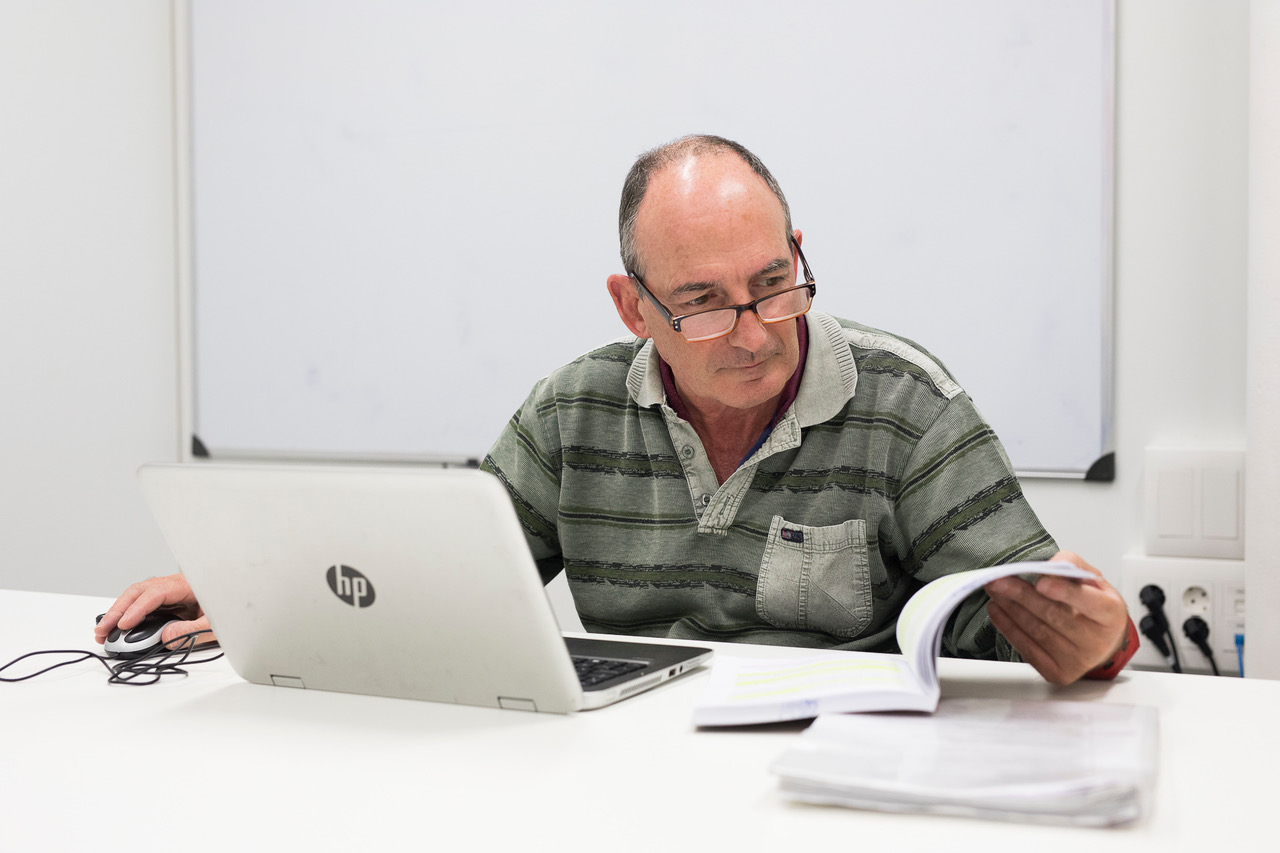 182 alumnes en la UNED Sènior