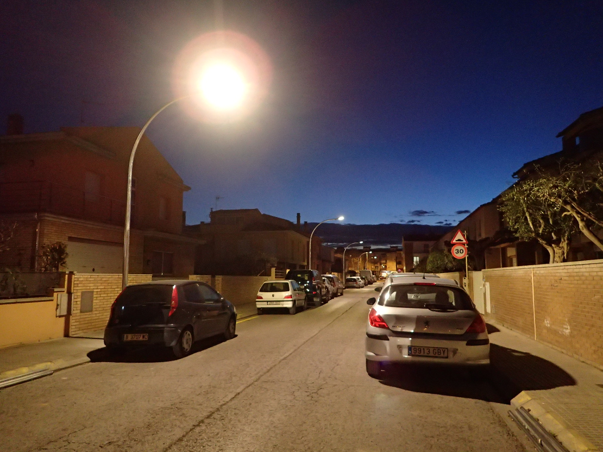 10 carrers i places de Salt amb noves llums Led i sensors de moviment