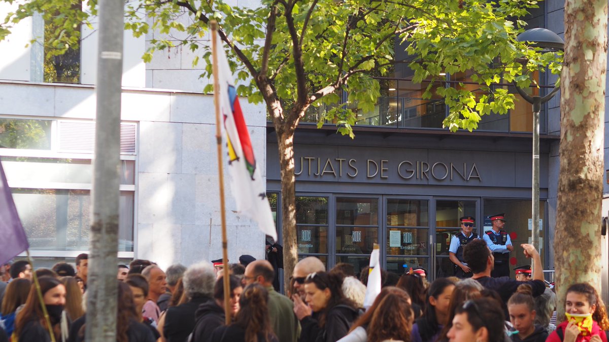Absolts els tres activistes de l’Espai Antiracista denunciats per PxC Salt