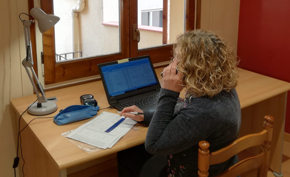 Nou dispositiu per intensificar el contacte amb la gent gran de Salt