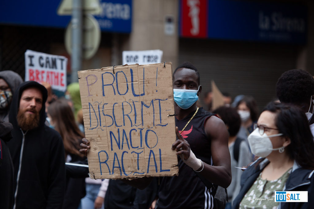 Manifestació Antiracista Salt Girona