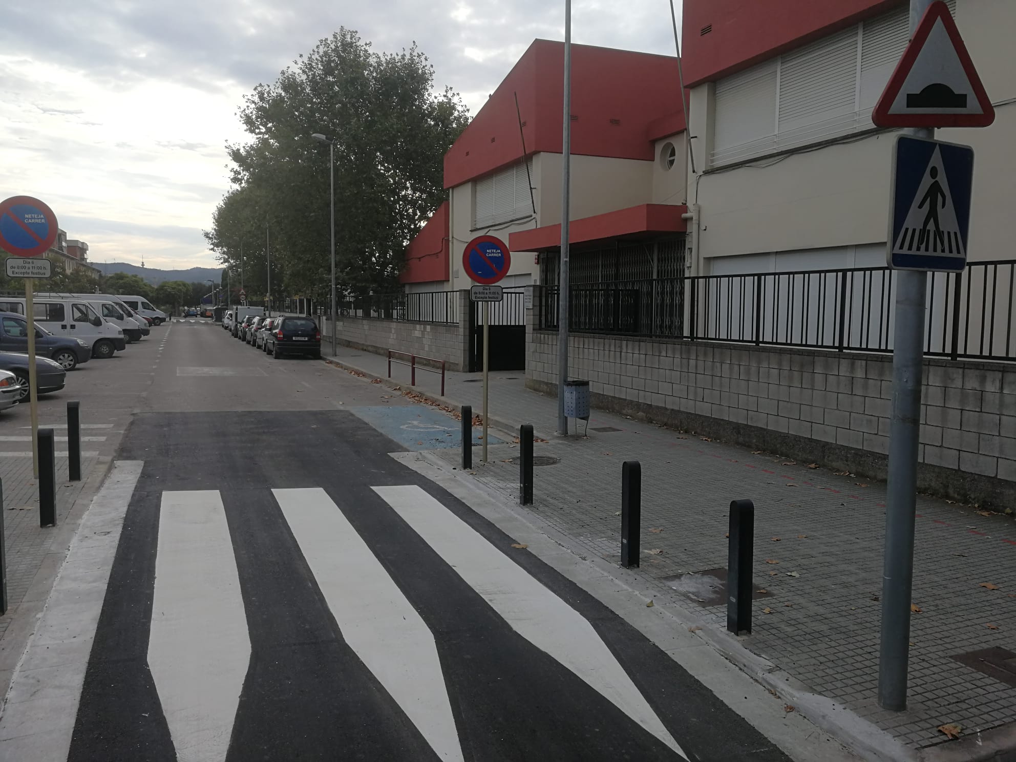 Arranjats els passos de vianants de ressalt del Passeig Josep Maria Folch i Torres de Salt