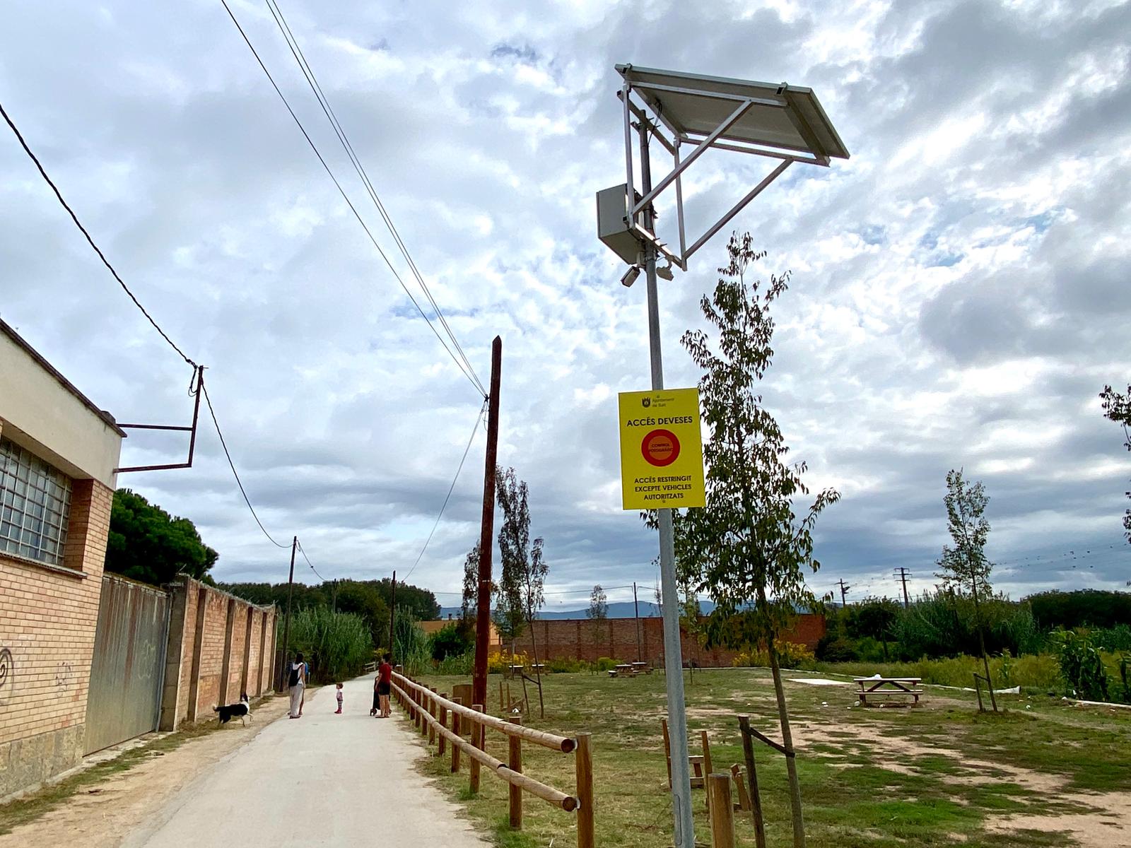 L’Ajuntament de Salt aprova controlar amb càmeres l’accés dels vehicles a les Deveses