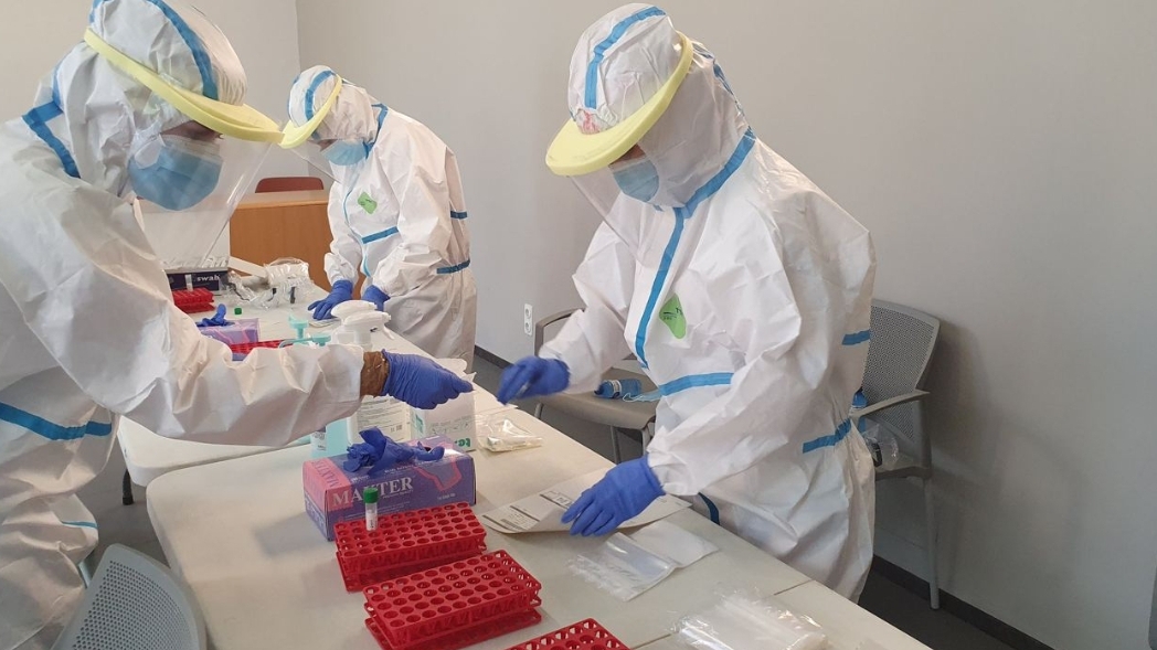 436 proves PCR durant el primer dia de Cribatge a Salt