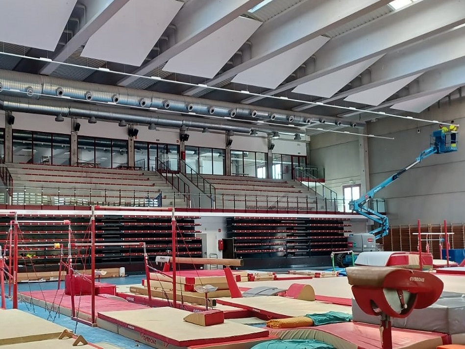 Millores a la il·luminació al Pavelló Municipal de Gimnàstica Artística amb la instal·lació de llums LED