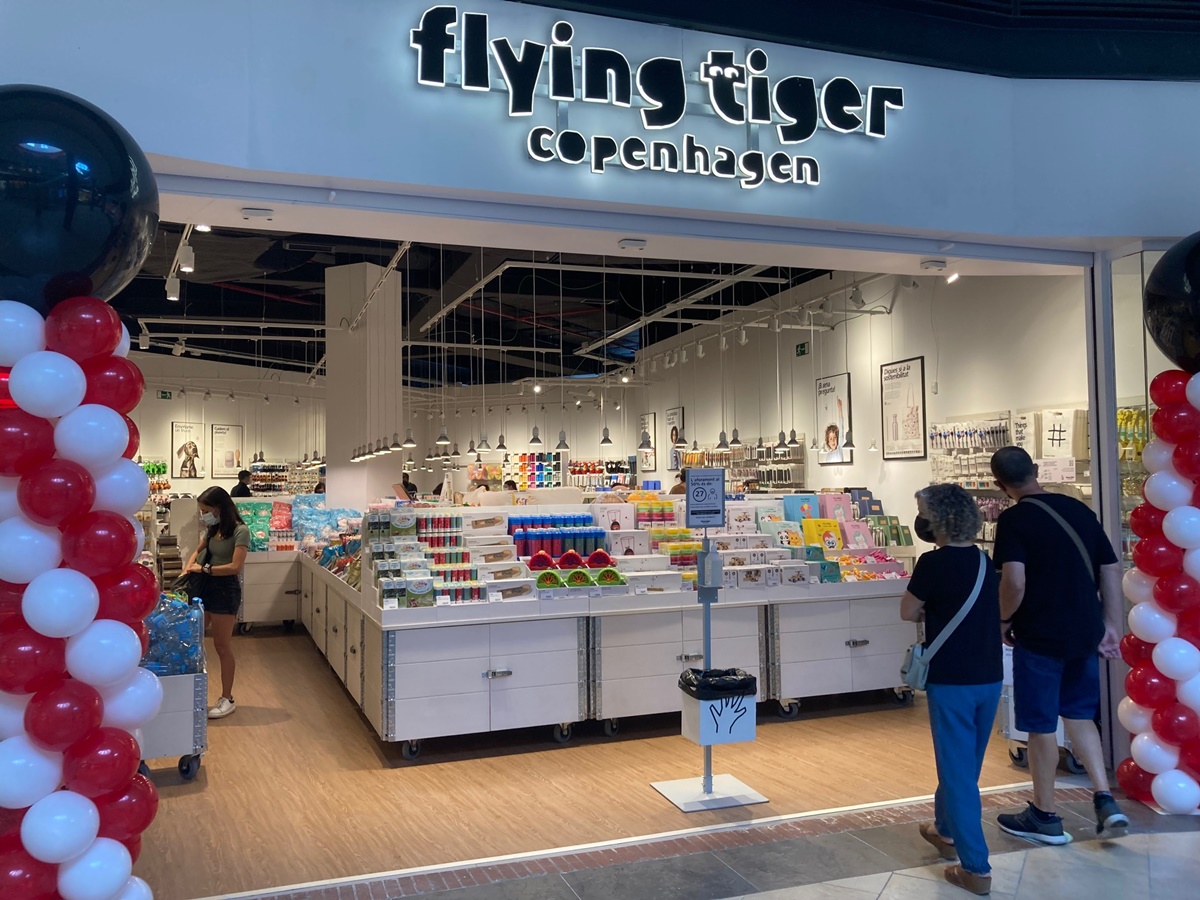 Obren un Tiger a l’Espai Gironès