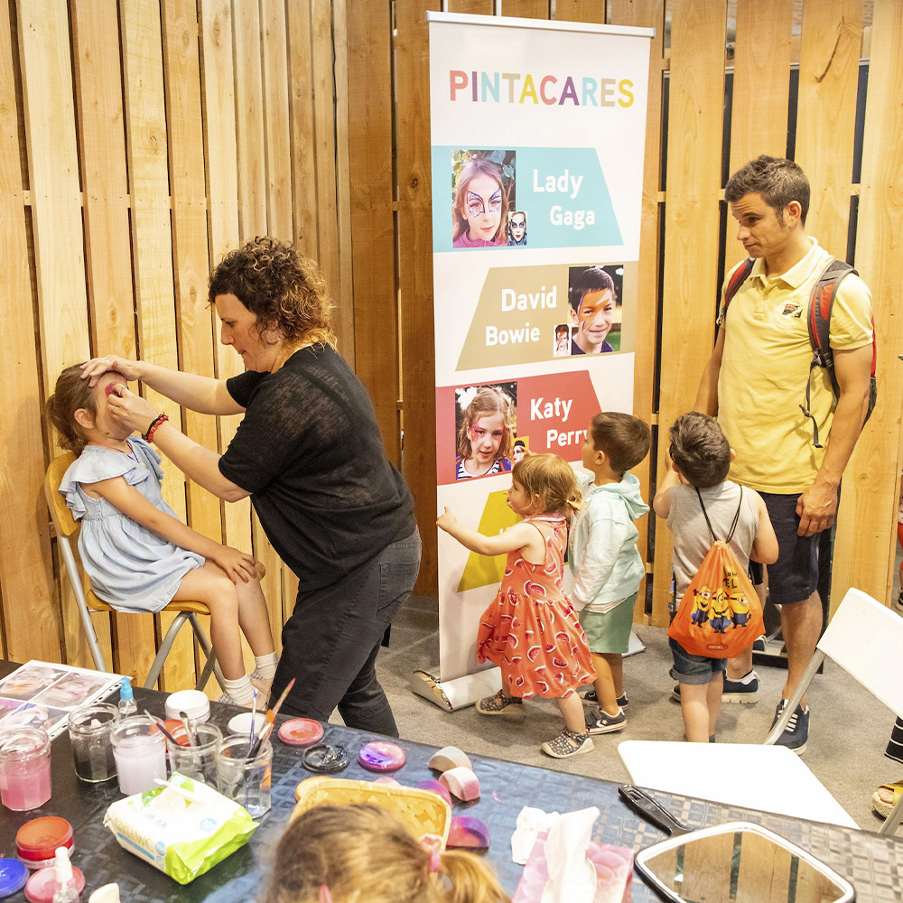 PintaCares a l’Espai Girones