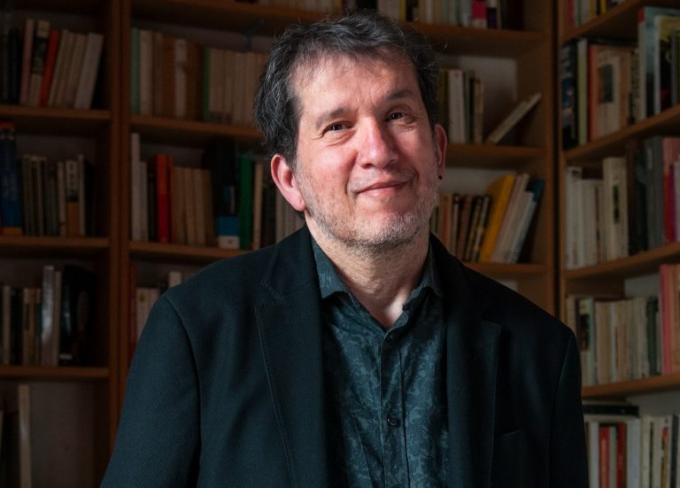 Joan-Lluís Lluís guanya el premi El Setè Cel 2022