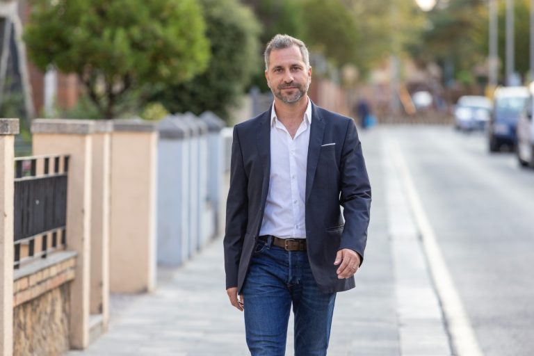 El PSC de Salt denuncia que l’alcalde està més pendent de les estelades que de la seguretat