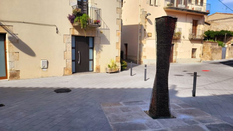 Descobreix la nova escultura del Barri Vell