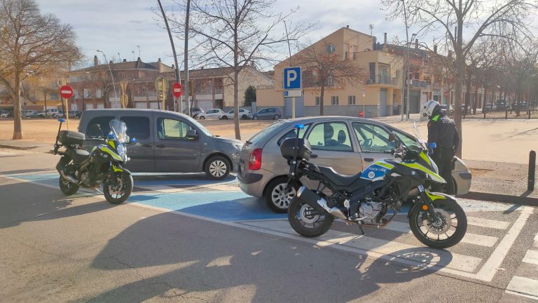 La Policia de Salt sanciona 60 conductors en un any per ús fraudulent de la targeta de mobilitat reduïda