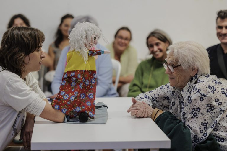 Taller ‘Pràctiques de l’estupefacció’ amb Societat Doctor Alonso