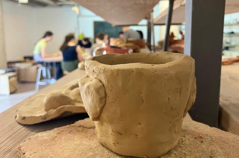 L’Escola de Belles Arts de Salt ofereix nous tallers en col·laboració amb serveis de salut mental