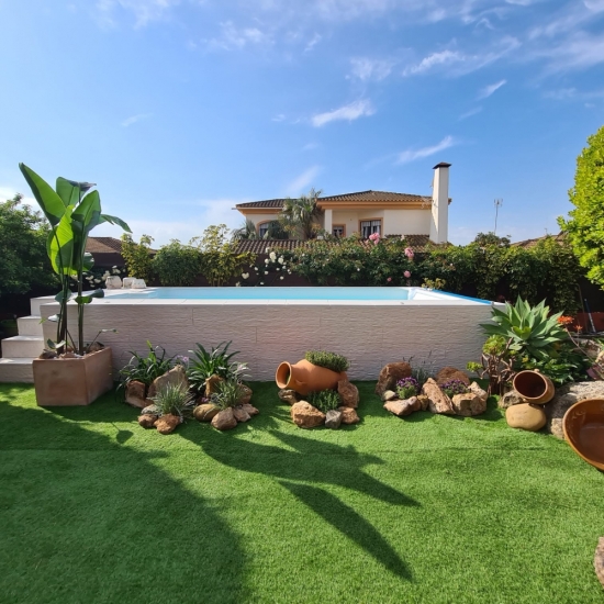 Dissenys Moderns: les Millors opcions en Piscines de Polièster per a casa teva