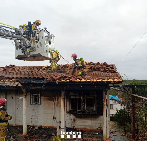 Els Bombers alerten: precaució amb el fred per evitar incendis