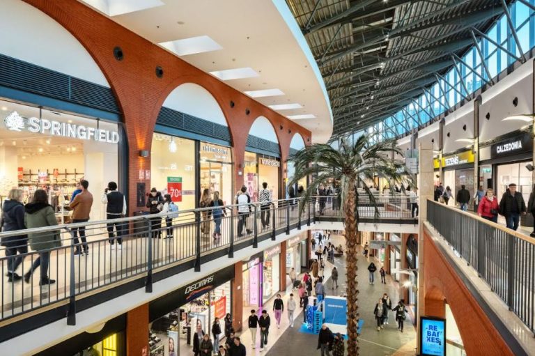 Swarovski obre de nou una nova botiga a l’Espai Gironès