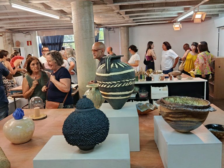 L’Escola Municipal de Belles Arts de Salt obre les inscripcions per al curs 2025-2026 amb 170 places disponibles