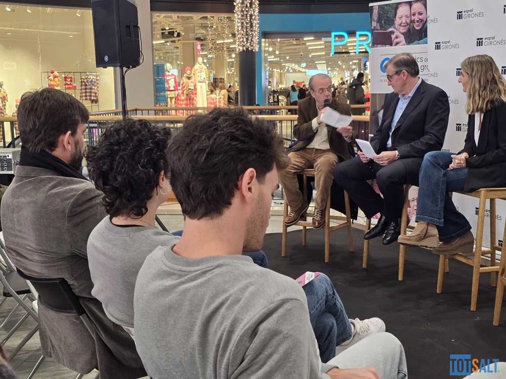 Super Puzle solidari Espai Girones2 TotSalt