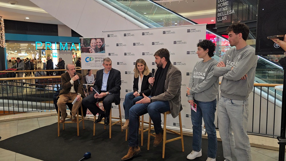 Super Puzle solidari Espai Girones