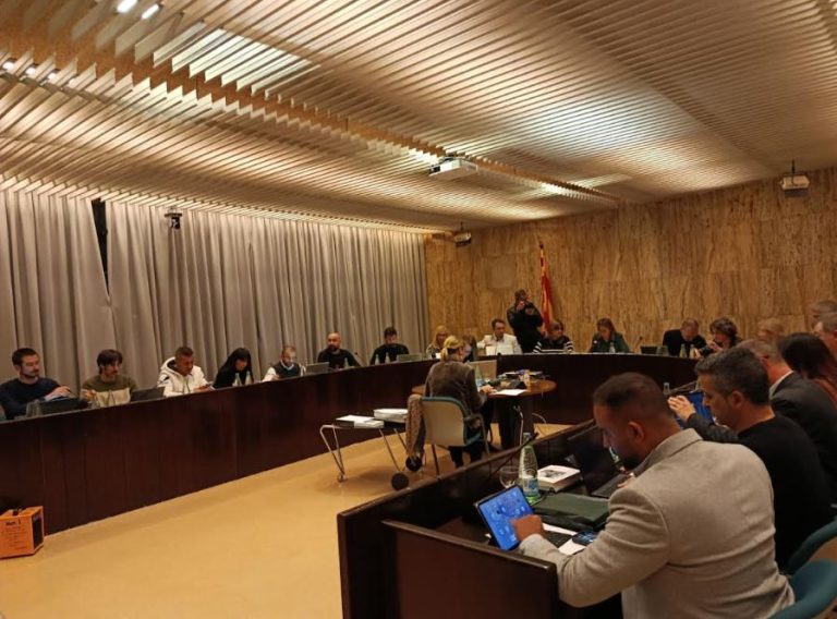 S’aprova definitivament les ordenances fiscals del 2026 en el ple extraordinari