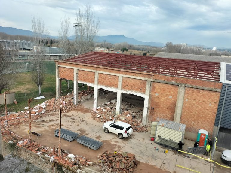 Nou aparcament de les Guixeres a Salt