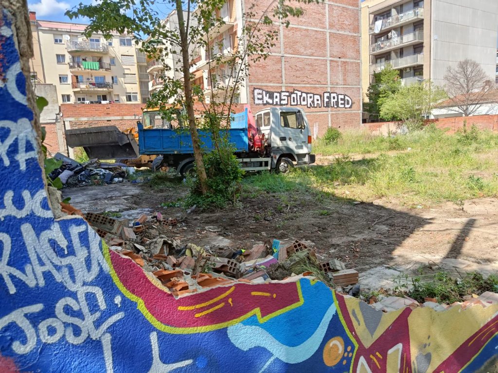 ENDERROC CASES SOLAR SALT