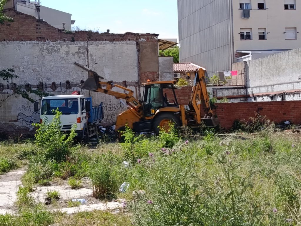 ENDERROC CASES SOLAR SALT