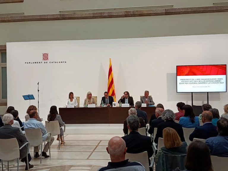 El Parlament presenta el llibre sobre Salvador Sunyer, primer alcalde de Salt en democràcia