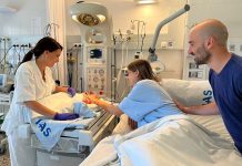 L’Hospital Santa Caterina evita que els progenitors s’hagin de separar dels nadons ingressats a Neonatologia
