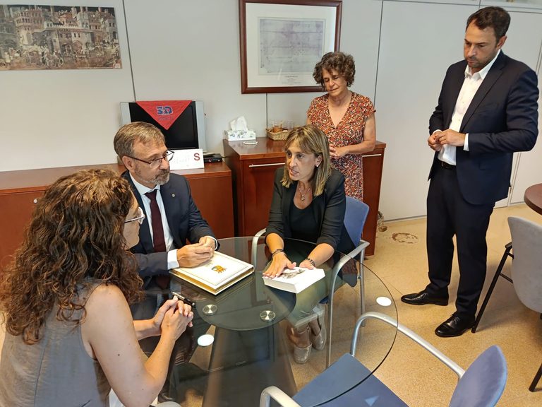 El conseller de Política Lingüística visita Salt i coneix el futur Pla d’Impuls al Català